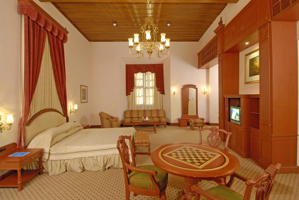 Bolgatty Palace & Island Resort Коччи Экстерьер фото